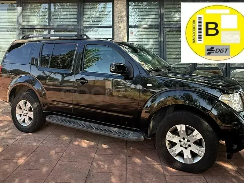 Usado Nissan Pathfinder SE 174 CV (127 kW) 2006 Negro SUV