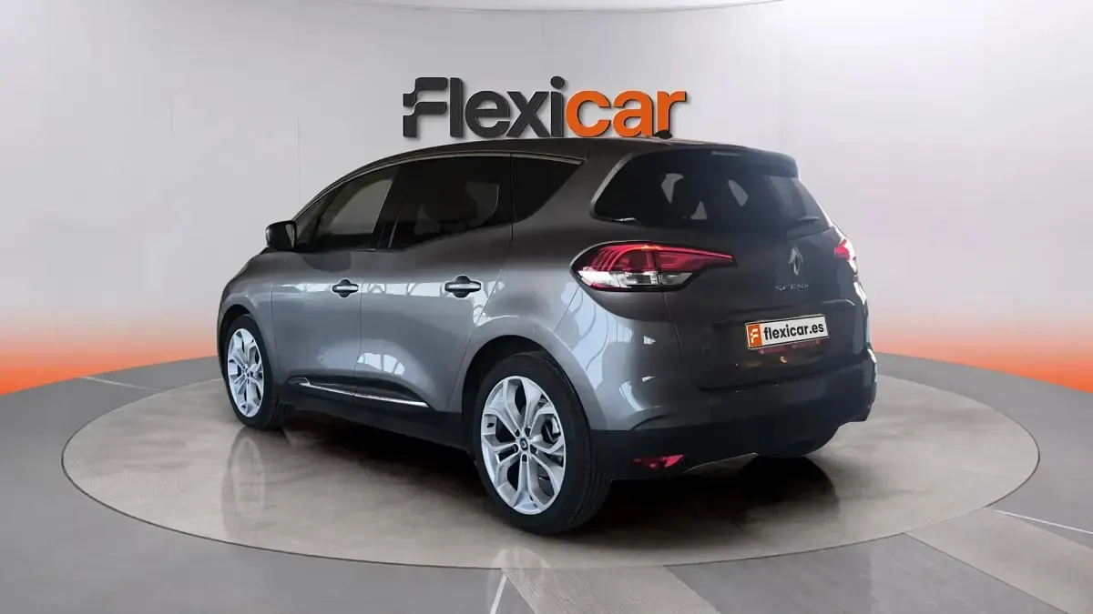 Usado Renault Scénic III Edition One 131 CV (96 kW) 2017 Gris Monovolumen