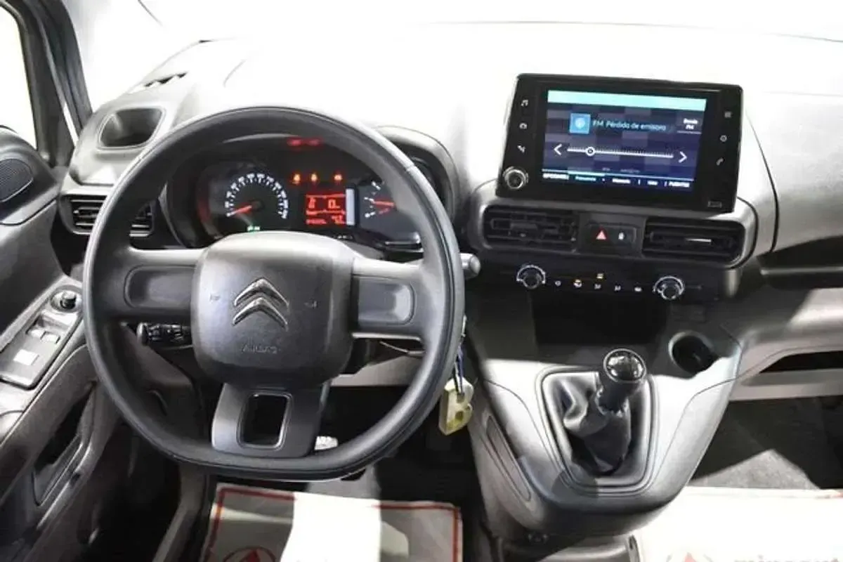 Usado Citroën Berlingo 101 CV (74 kW) 2021 Blanco Monovolumen