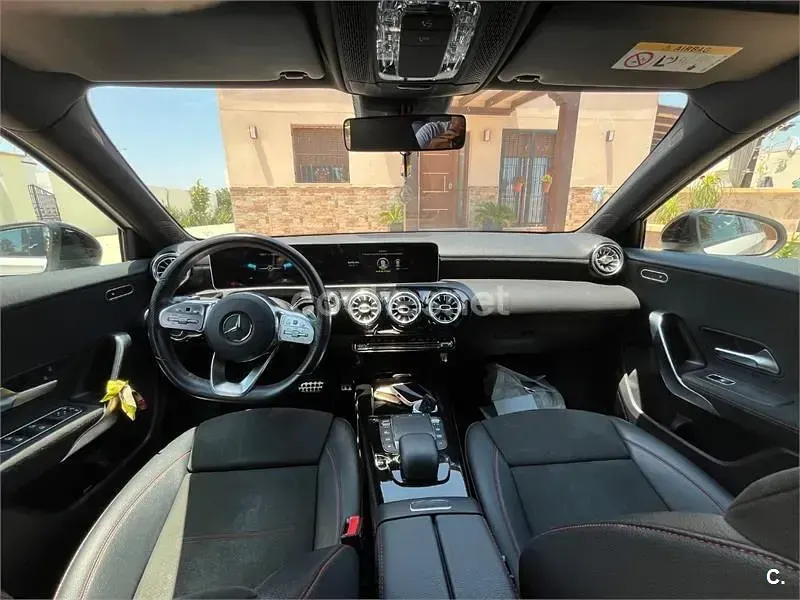 Usado Mercedes A180 116 CV (85 kW) 2021 Blanco Berlina