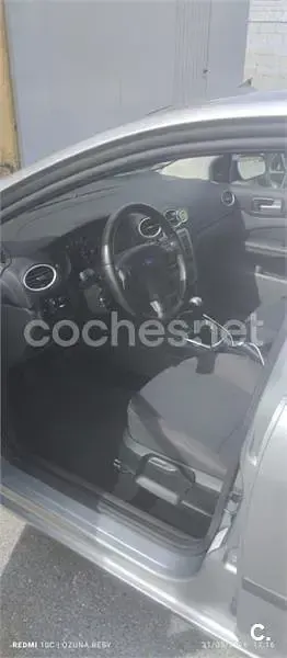 Usado Ford Focus Sport 136 CV (100 kW) 2006 Gris / plata Berlina