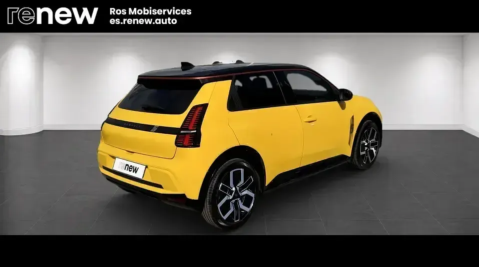 Usado Renault R5 Iconic 110 kW (150 CV) 2024 Amarillo Utilitario