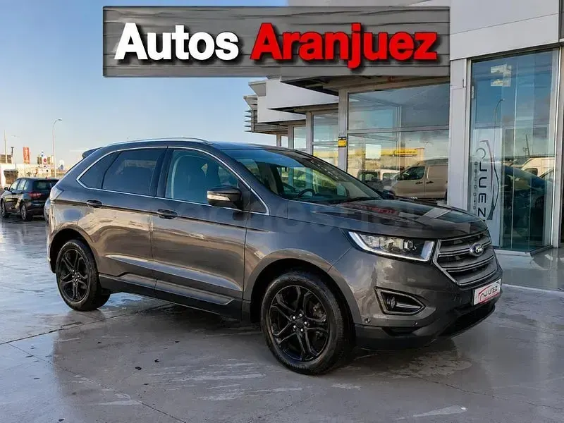 Usado Ford Edge Titanium 240 CV (176 kW) 2019 Gris / plata SUV