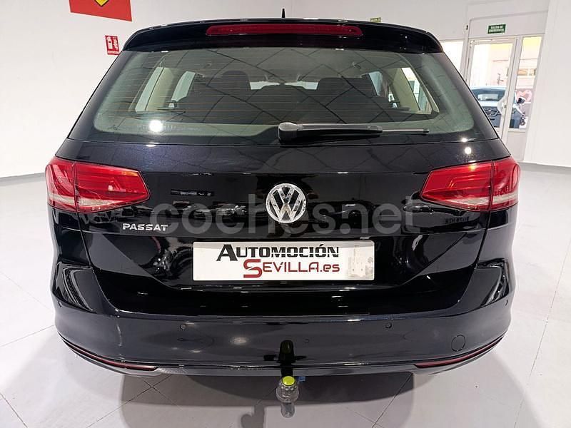 Usado VW Passat Advance 120 CV (88 kW) 2017 Negro Familiar