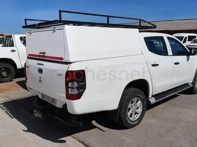 Usado Mitsubishi L200 150 CV (110 kW) 2022 Blanco Pickup/Camioneta