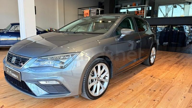 Usado Seat Leon FR 150 CV (110 kW) 2017 Gris / plata Berlina