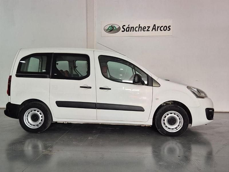 Usado Citroën Berlingo Feel 75 CV (55 kW) 2017 Blanco Monovolumen