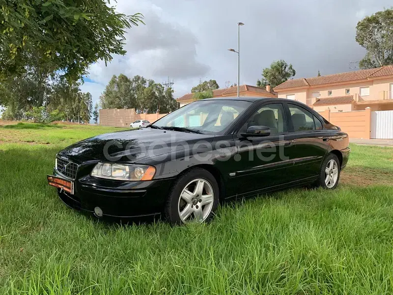 Usado Volvo S60 Momentum 185 CV (136 kW) 2006 Negro Berlina