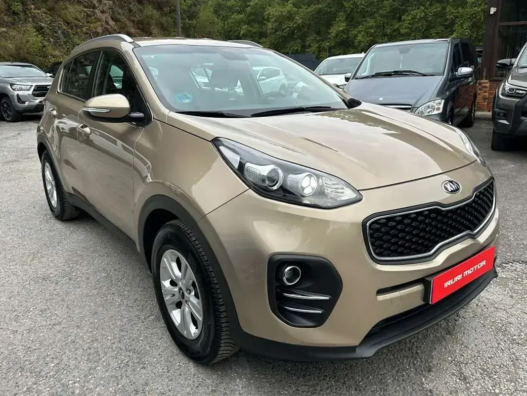 Usado Kia Sportage 132 CV (97 kW) 2018 Beige SUV