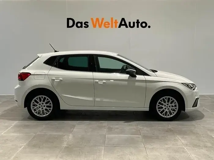 Usado Seat Ibiza XCELLENCE 115 CV (84 kW) 2025 Blanco Utilitario
