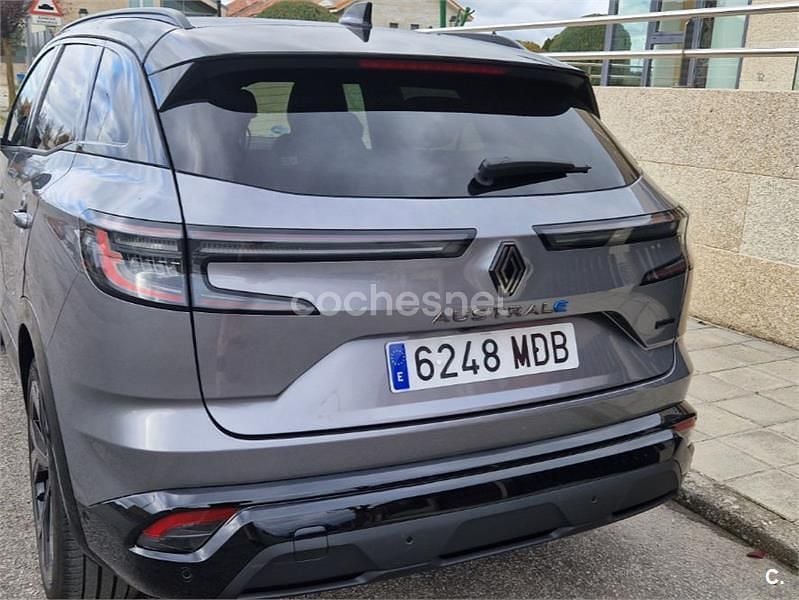 Usado Renault Austral Techno Esprit Alpine 200 CV (147 kW) 2022 Gris / plata SUV