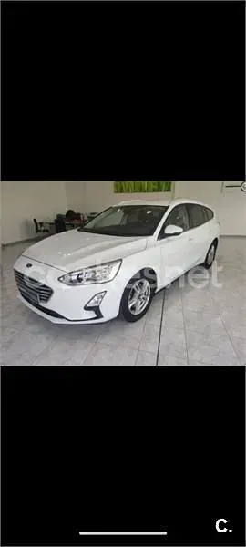 Usado Ford Focus Trend 120 CV (88 kW) 2019 Blanco Familiar