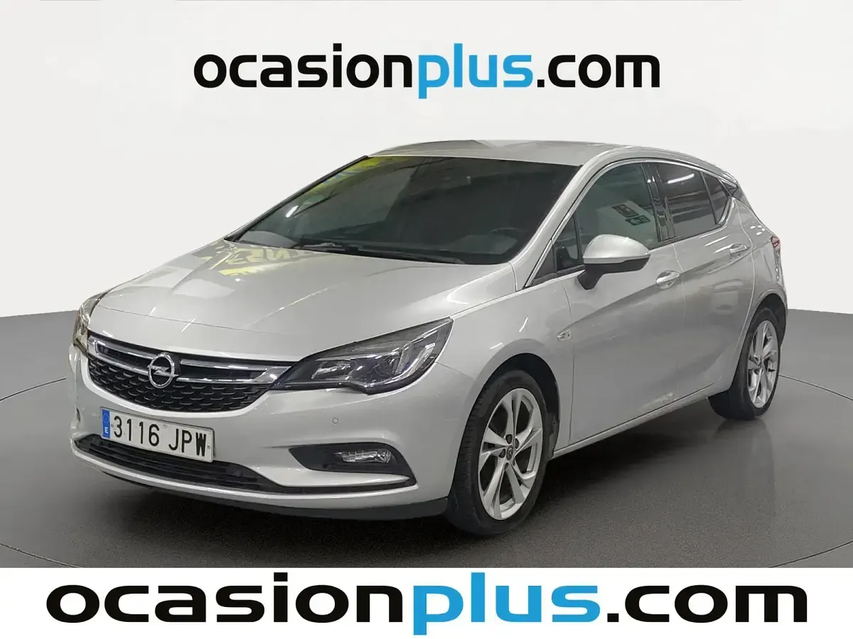 Usado Opel Astra Dynamic 110 CV (80 kW) 2016 Gris plata Utilitario