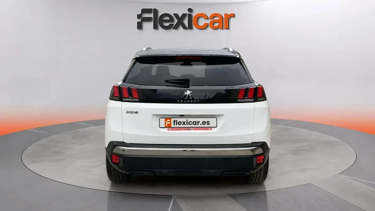 Usado Peugeot 3008 Allure 131 CV (96 kW) 2020 Blanco SUV