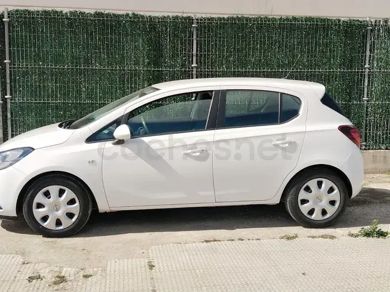 Usado Opel Corsa Selective 90 CV (66 kW) 2019 Blanco Utilitario