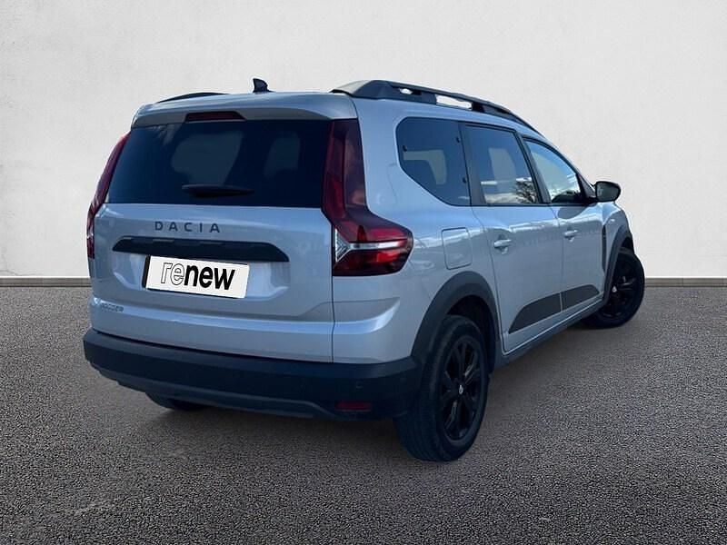 Usado Dacia Jogger Extreme 110 CV (80 kW) 2022 Blanco Monovolumen