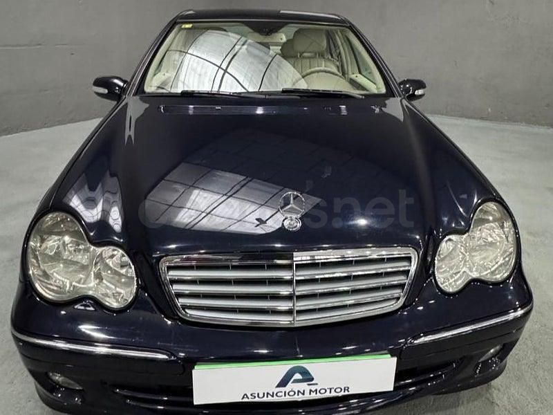 Usado Mercedes C220 Elegance 150 CV (110 kW) 2005 Negro Berlina