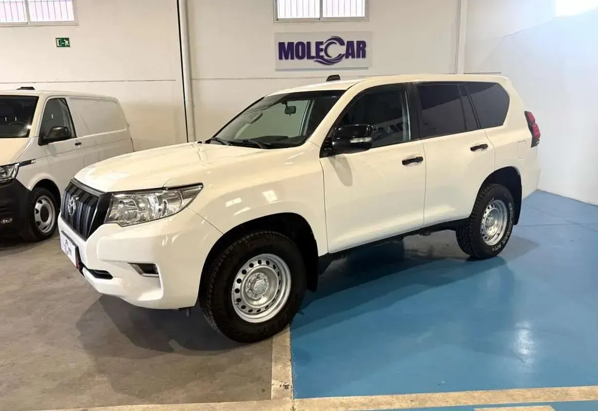 Usado Toyota Land Cruiser 177 CV (130 kW) 2019 Blanco SUV