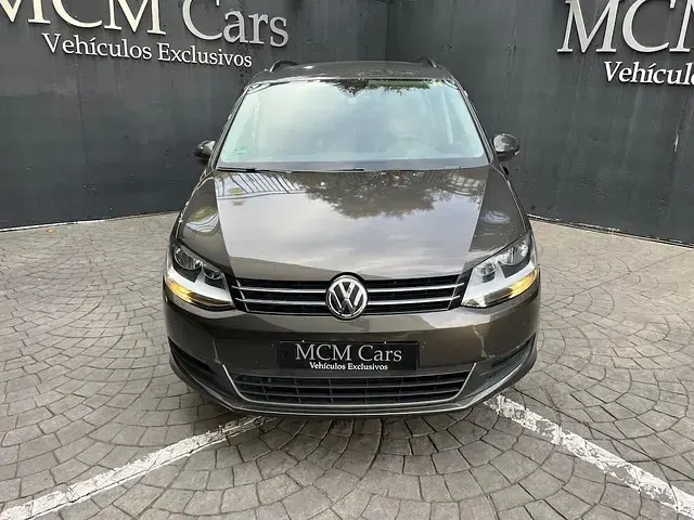 Usado VW Sharan Edition 150 CV (110 kW) 2019 Marrón Monovolumen