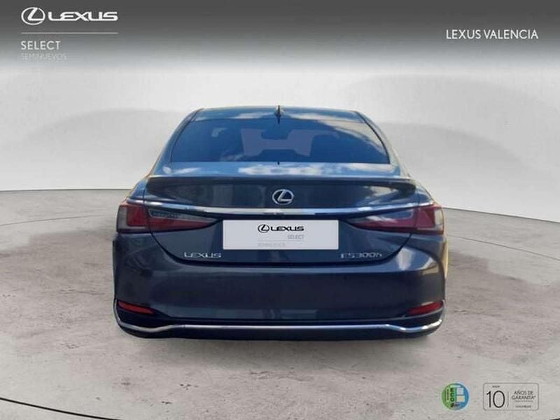 Usado Lexus ES300 218 CV (160 kW) 2023 Gris Familiar