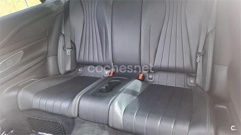 Usado Mercedes E220 194 CV (142 kW) 2017 Negro Coupe