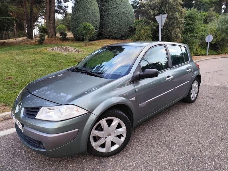 Gris Usado 2006 Renault Mégane II Dynamique Utilitario | 3890 € (Precio justo) - Imagen 1/4