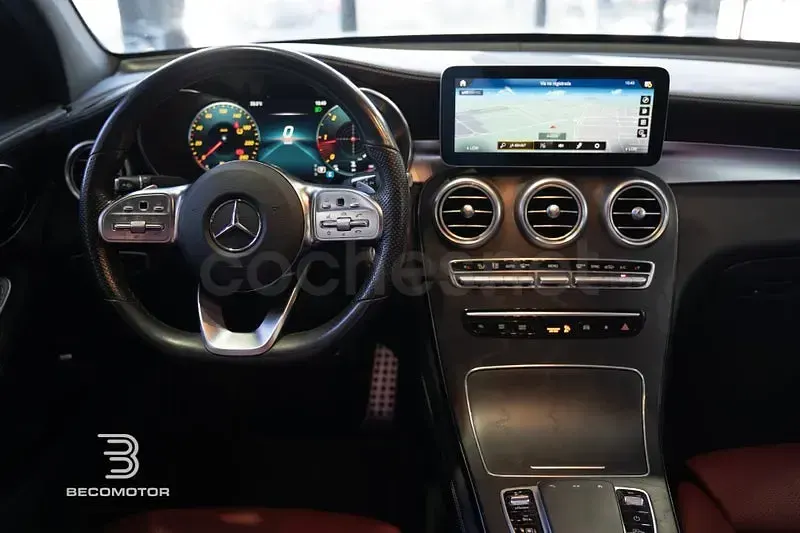 Usado Mercedes GLC200 163 CV (119 kW) 2020 Gris / plata SUV