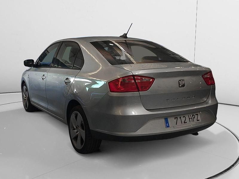 Usado Seat Toledo Style 116 CV (85 kW) 2013 Gris Berlina