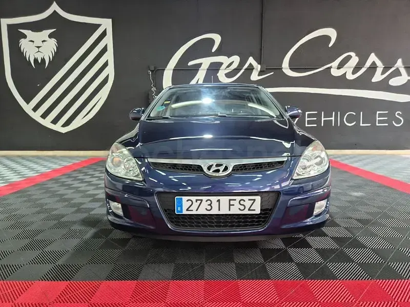 Usado Hyundai i30 Comfort 109 CV (80 kW) 2007 Azul Utilitario