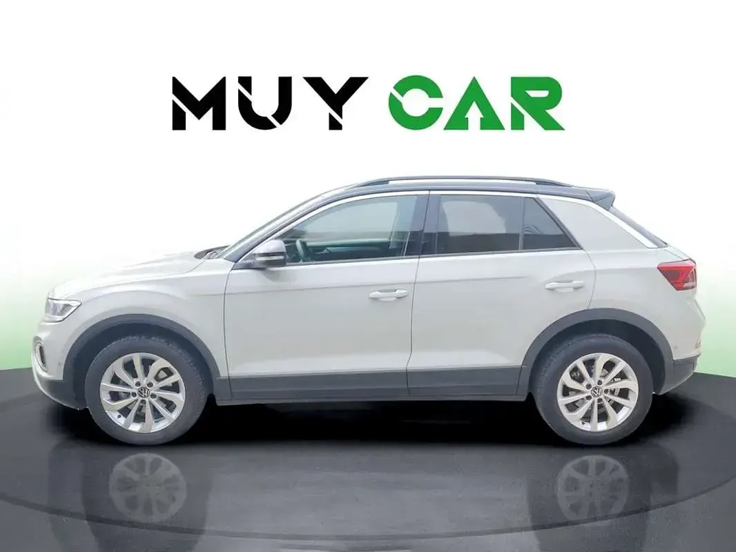 Usado VW T-Roc Life 110 CV (80 kW) 2022 Gris SUV