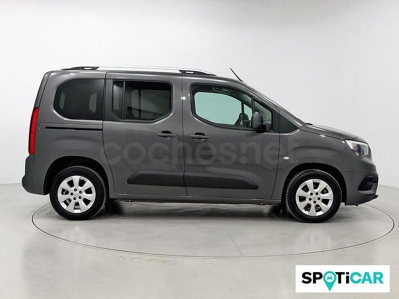 Usado Opel Combo Life Innovation 110 CV (80 kW) 2019 Gris Monovolumen