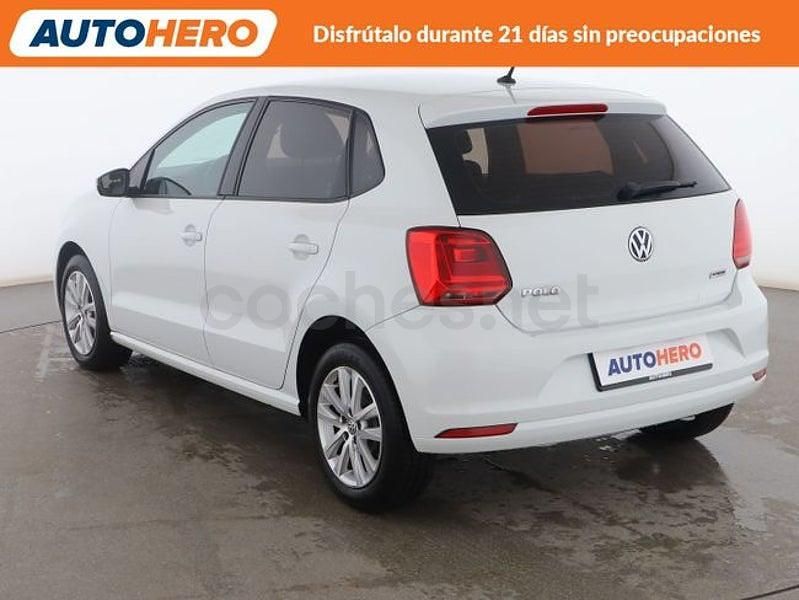 Usado VW Polo 75 CV (55 kW) 2015 Blanco Berlina