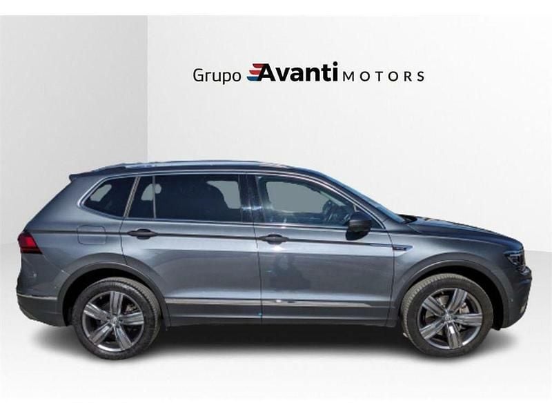 Usado VW Tiguan Sportline 190 CV (139 kW) 2019 Gris SUV