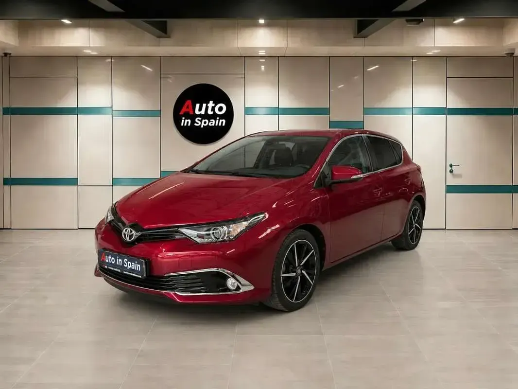 Usado Toyota Auris Active 116 CV (85 kW) 2018 Burdeos Utilitario