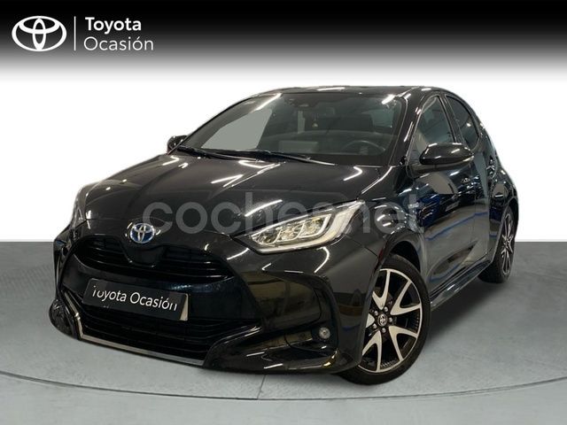 Negro Usado 2020 Toyota Yaris Hybrid Style Berlina | 19.400 € (Un poco caro) - Imagen 1/4