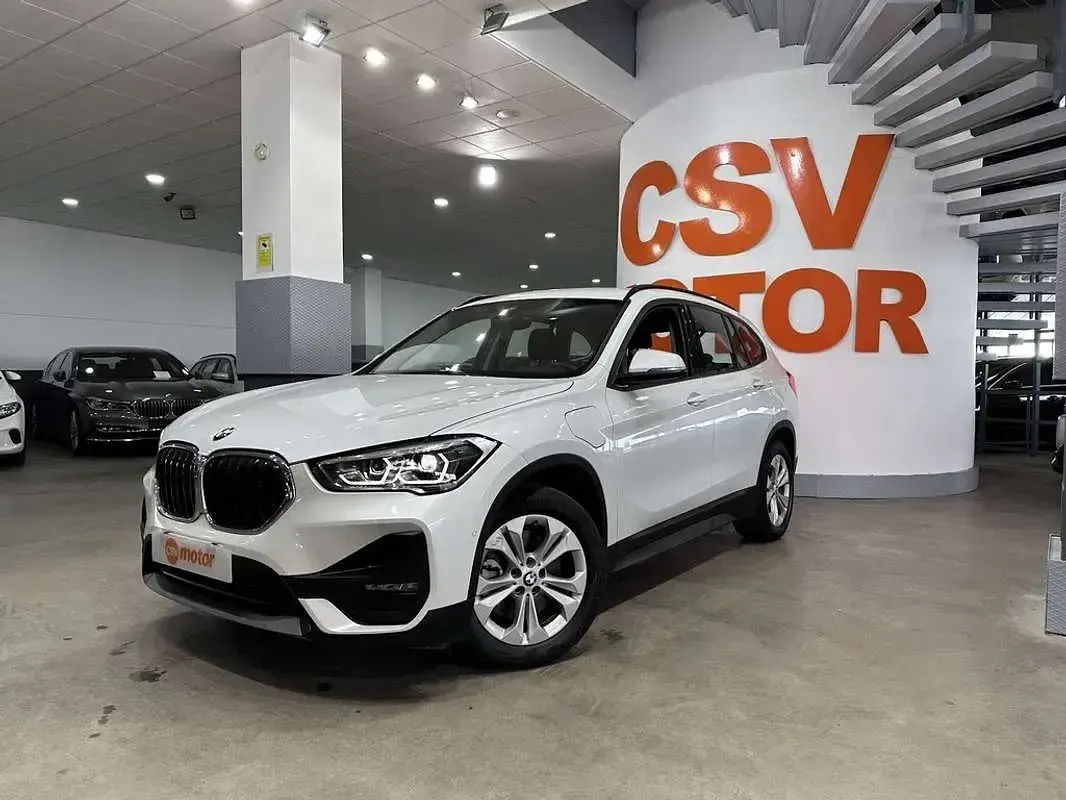Usado BMW 220 Advantage 320 CV (235 kW) 2021 Blanco Utilitario