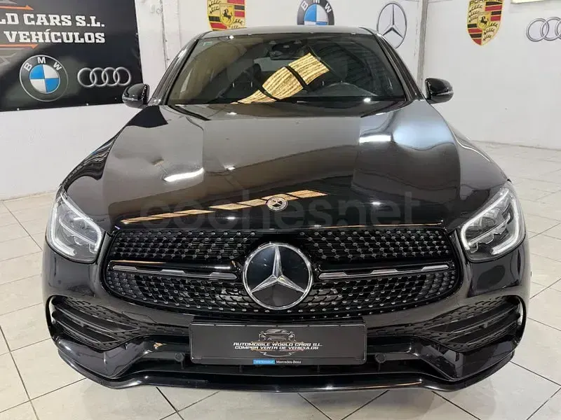 Usado Mercedes GLC300e 320 CV (235 kW) 2021 Negro Coupe