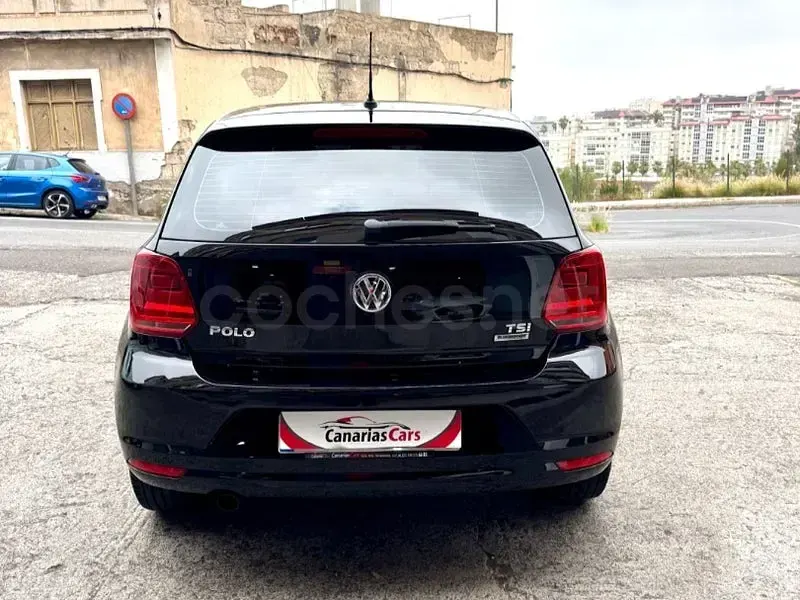 Usado VW Polo Advance 90 CV (66 kW) 2015 Negro Berlina