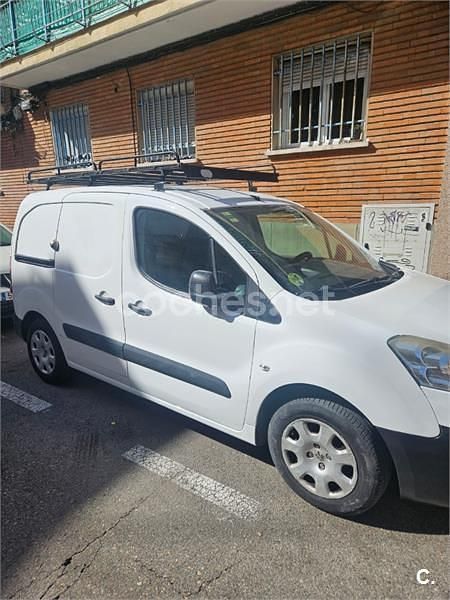 Usado Peugeot Partner Tepee Access 75 CV (55 kW) 2015 Blanco Monovolumen