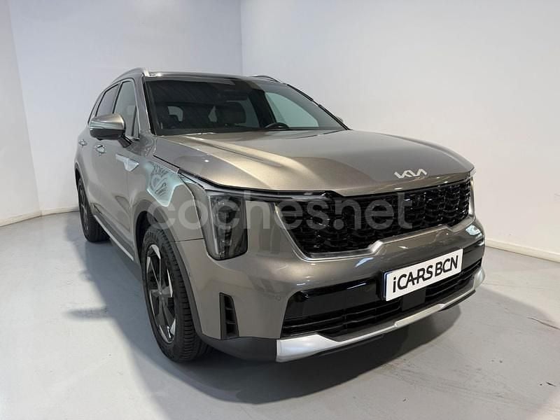 Nuevo Kia Sorento Premium 203 CV (149 kW) 2025 Gris / plata SUV