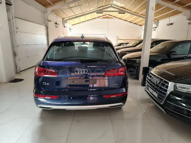 Usado Audi Q5 Advanced Plus 299 CV (219 kW) 2021 Azul SUV