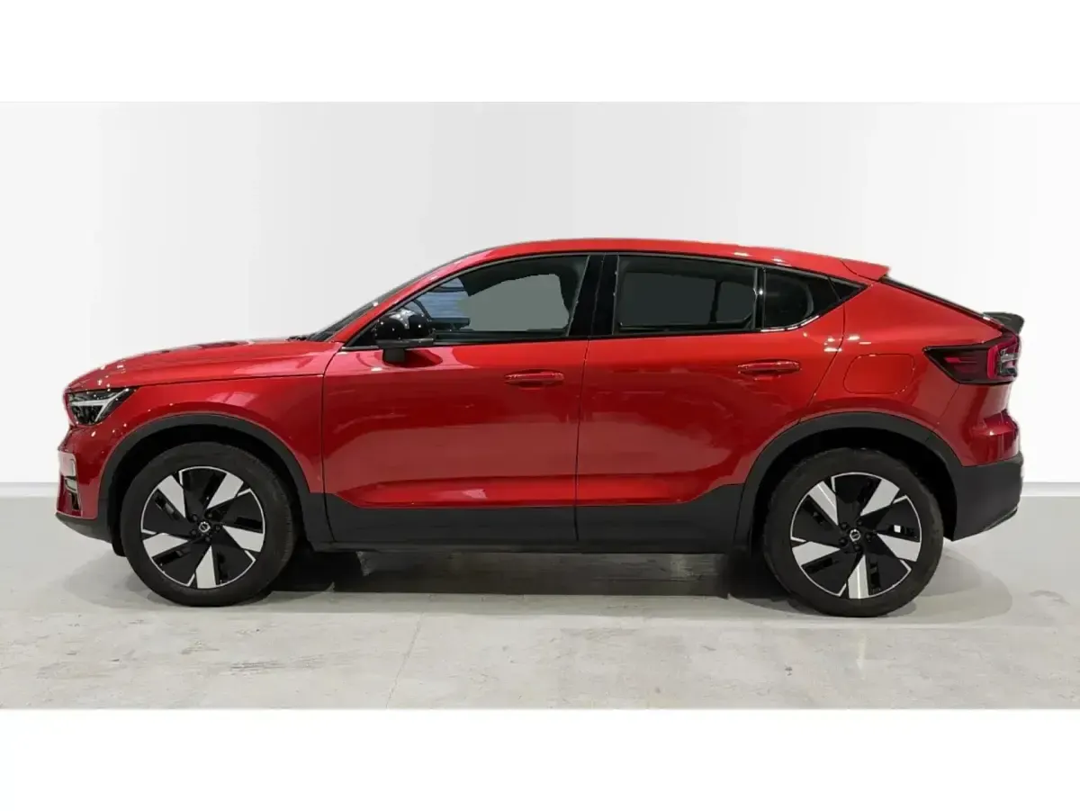 Usado Volvo C40 Core 175 kW (238 CV) 2024 Rojo SUV