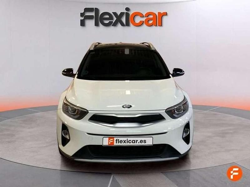 Usado Kia Stonic 120 CV (88 kW) 2018 Blanco SUV