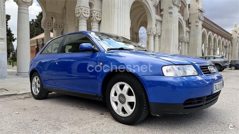 Usado Audi A3 Ambition 105 CV (77 kW) 2005 Azul Utilitario