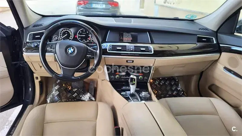 Usado BMW 520 Comfort Edition 184 CV (135 kW) 2015 Negro Berlina