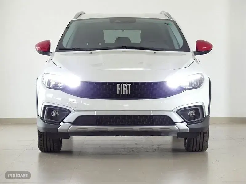 Usado Fiat Tipo Red 130 CV (95 kW) 2022 Blanco Familiar