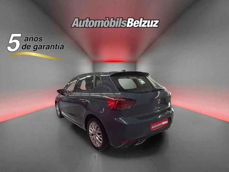 Usado Seat Ibiza FR 115 CV (84 kW) 2025 Gris Utilitario