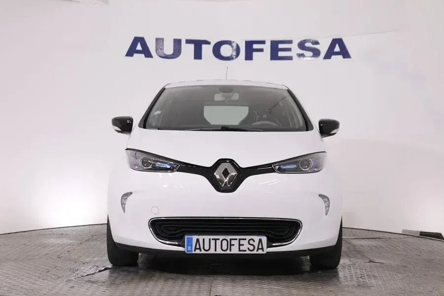 Usado Renault Zoe Life 64 kW (88 CV) 2016 Blanco Utilitario