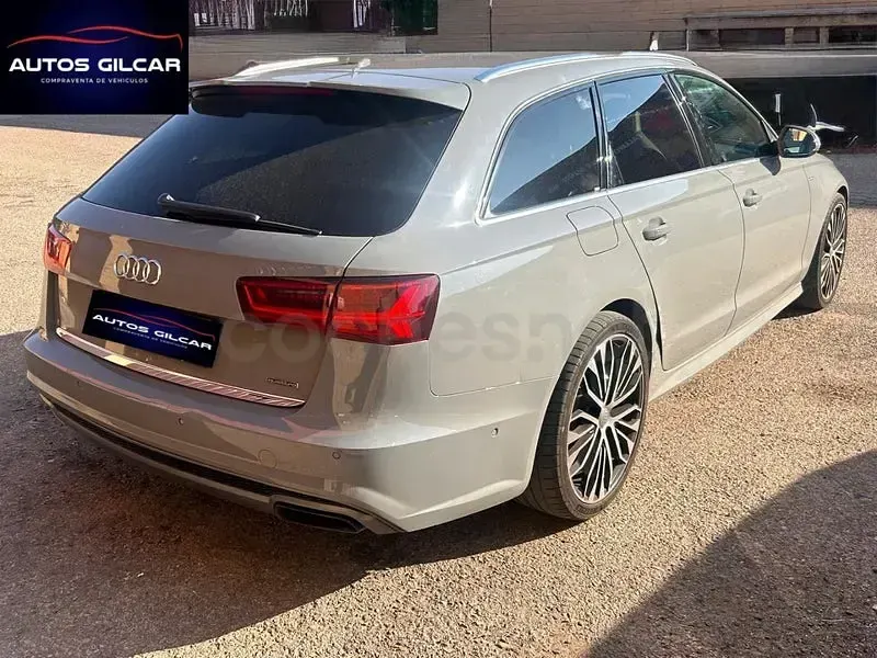 Usado Audi A6 Competition 326 CV (239 kW) 2018 Gris / plata Familiar