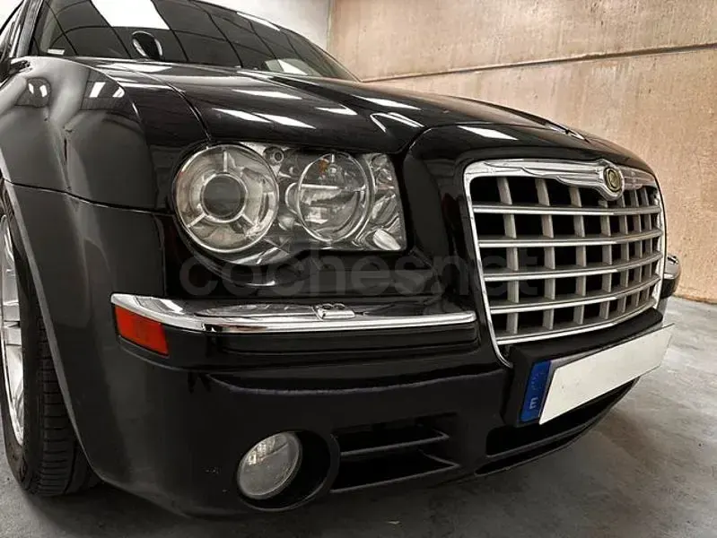 Usado Chrysler 300C 218 CV (160 kW) 2008 Gris / plata Berlina